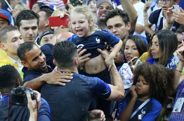 半场战报:利兹联1-0布里斯托尔城,田中碧破门.